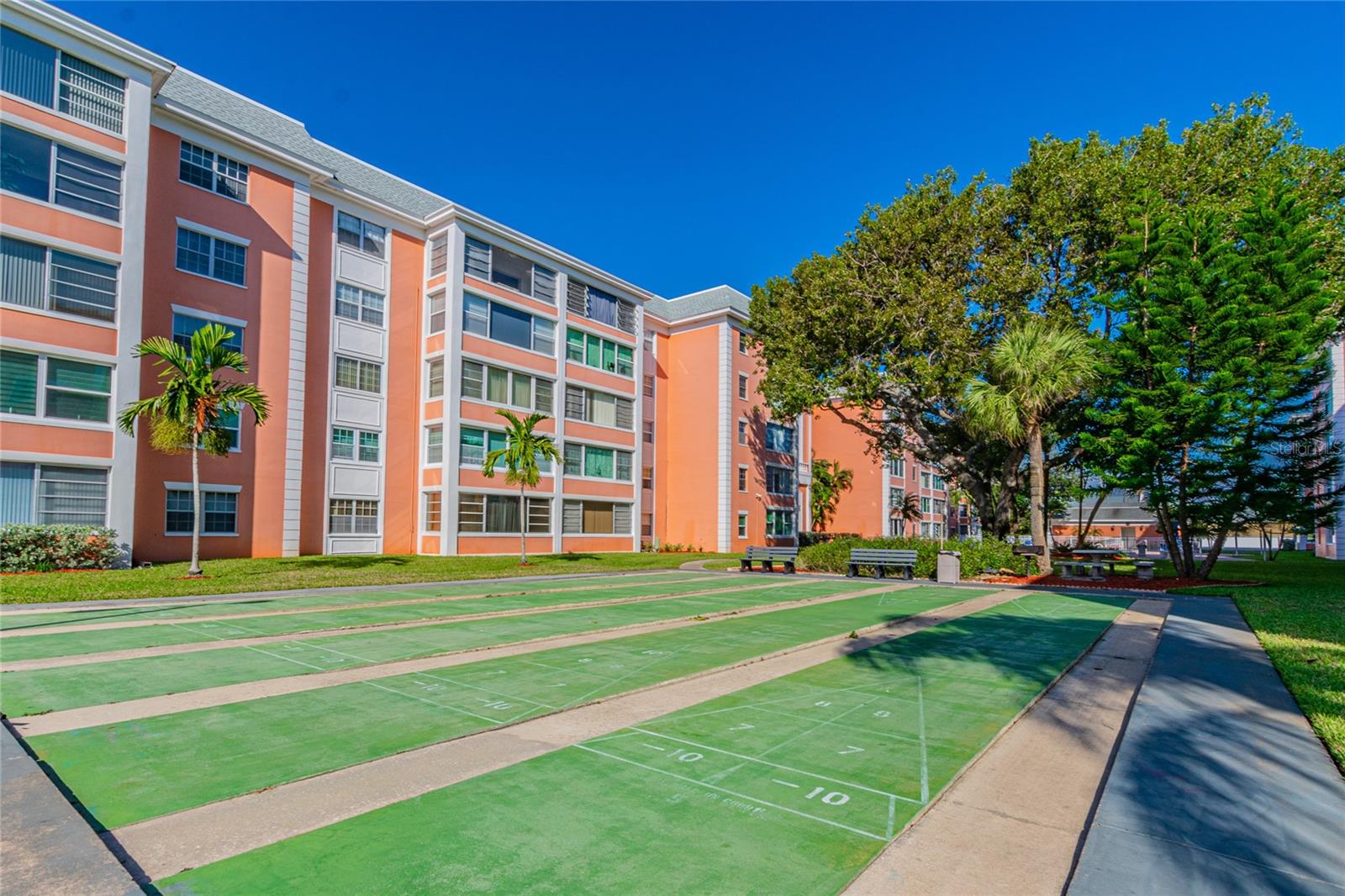 CROSSWINDS COLONY ONE CONDO - Residential