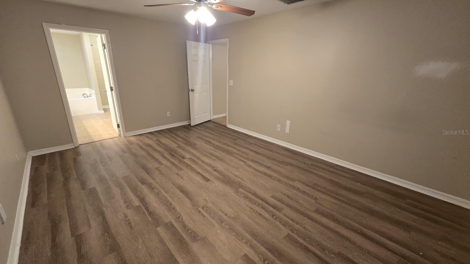 WEDGEWOOD GROVES - Residential