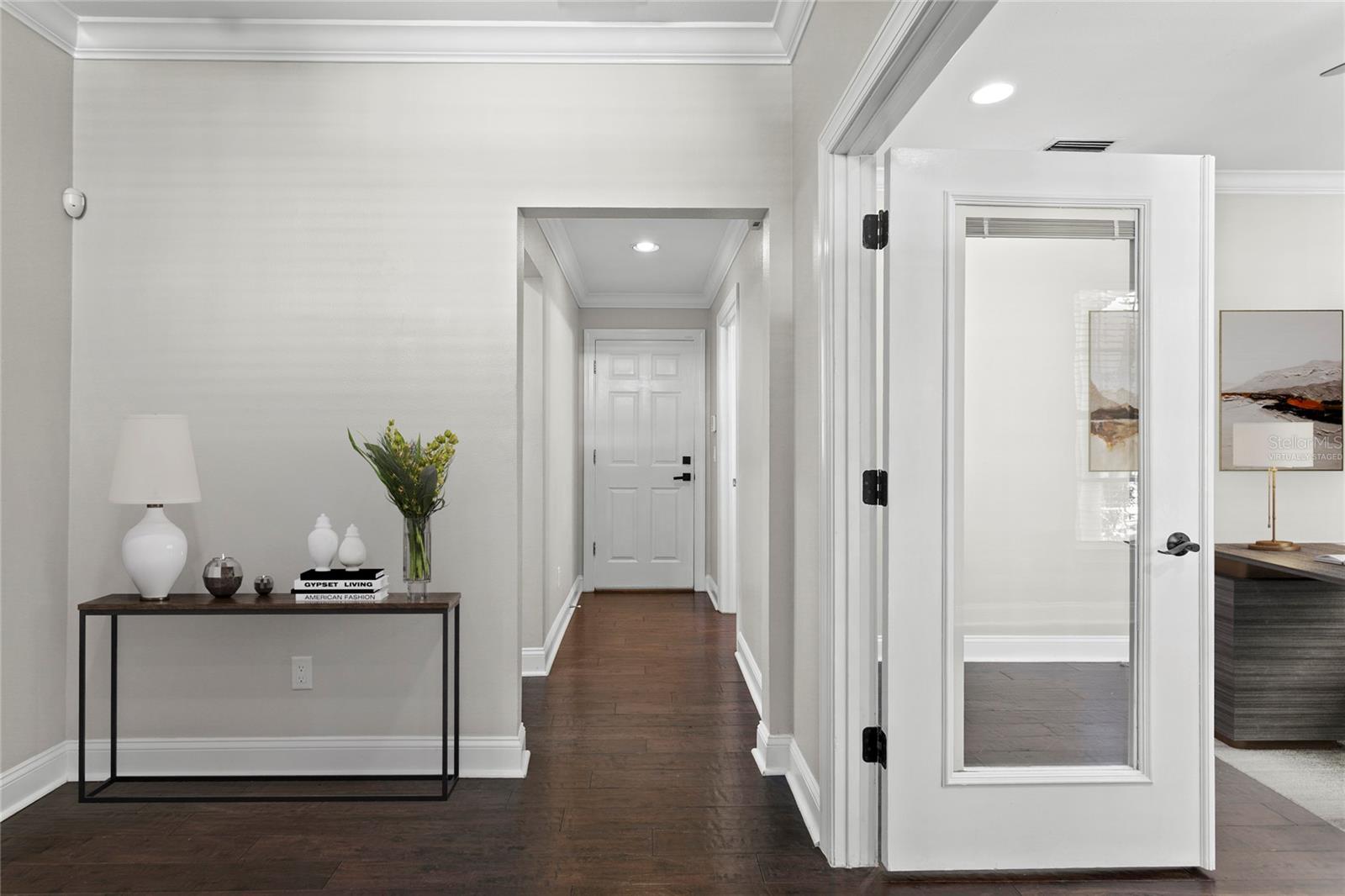 305 INNER HARBOUR CIRCLE