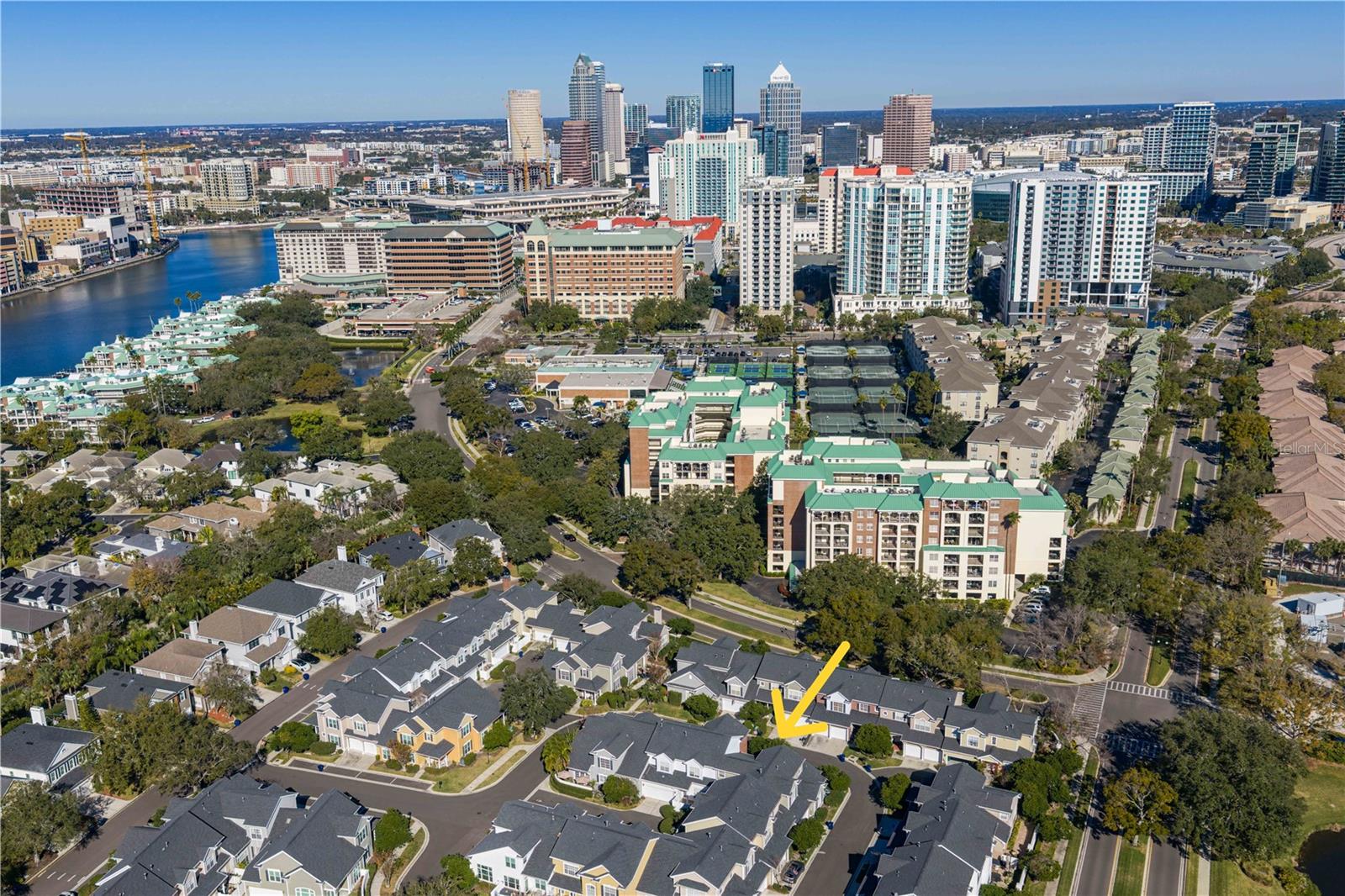 305 INNER HARBOUR CIRCLE