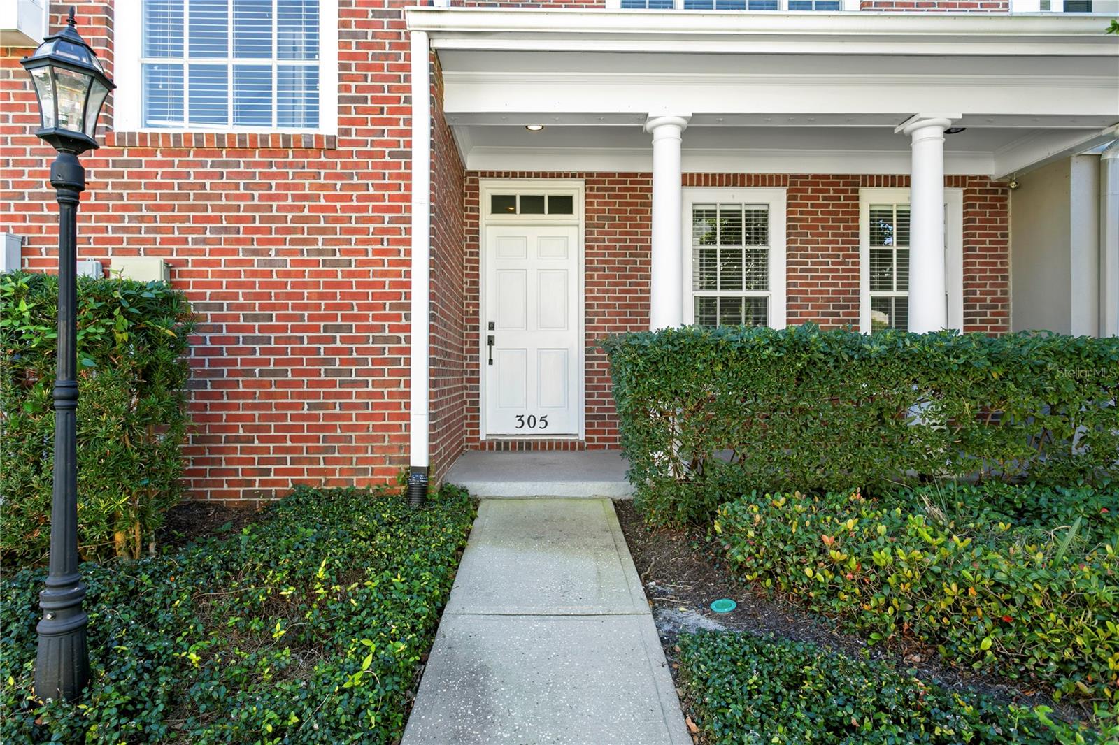 305 INNER HARBOUR CIRCLE