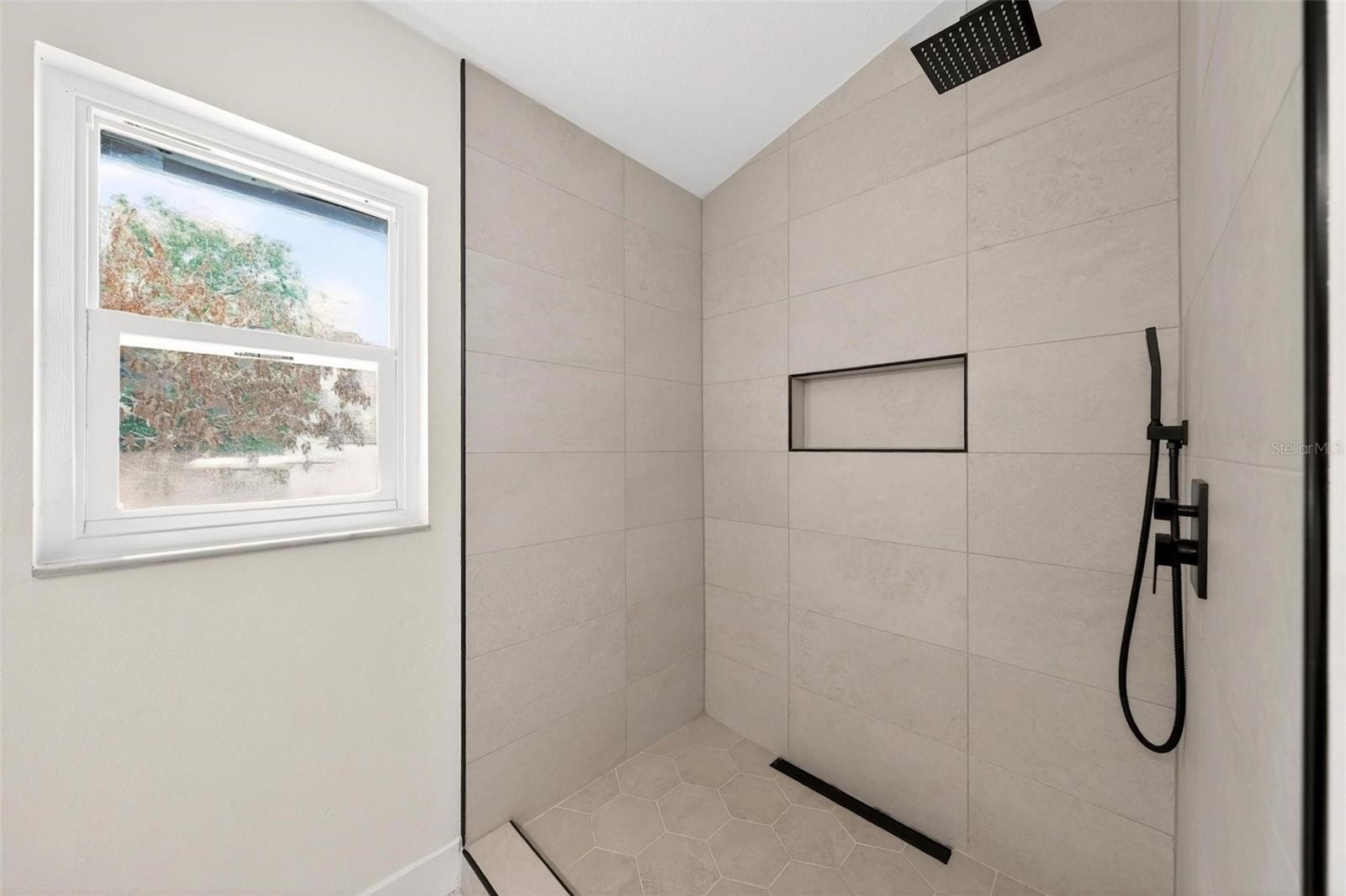 SHEELER HILLS - Residential