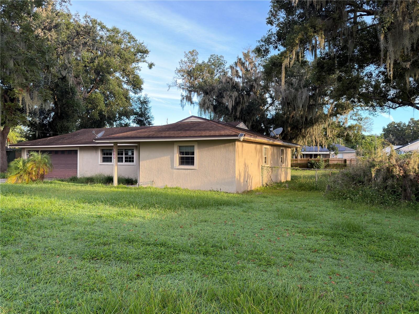 HACKLAKE - Residential