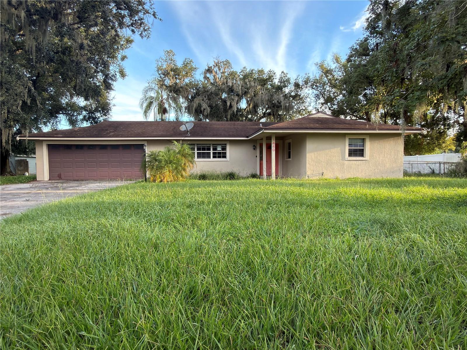 HACKLAKE - Residential