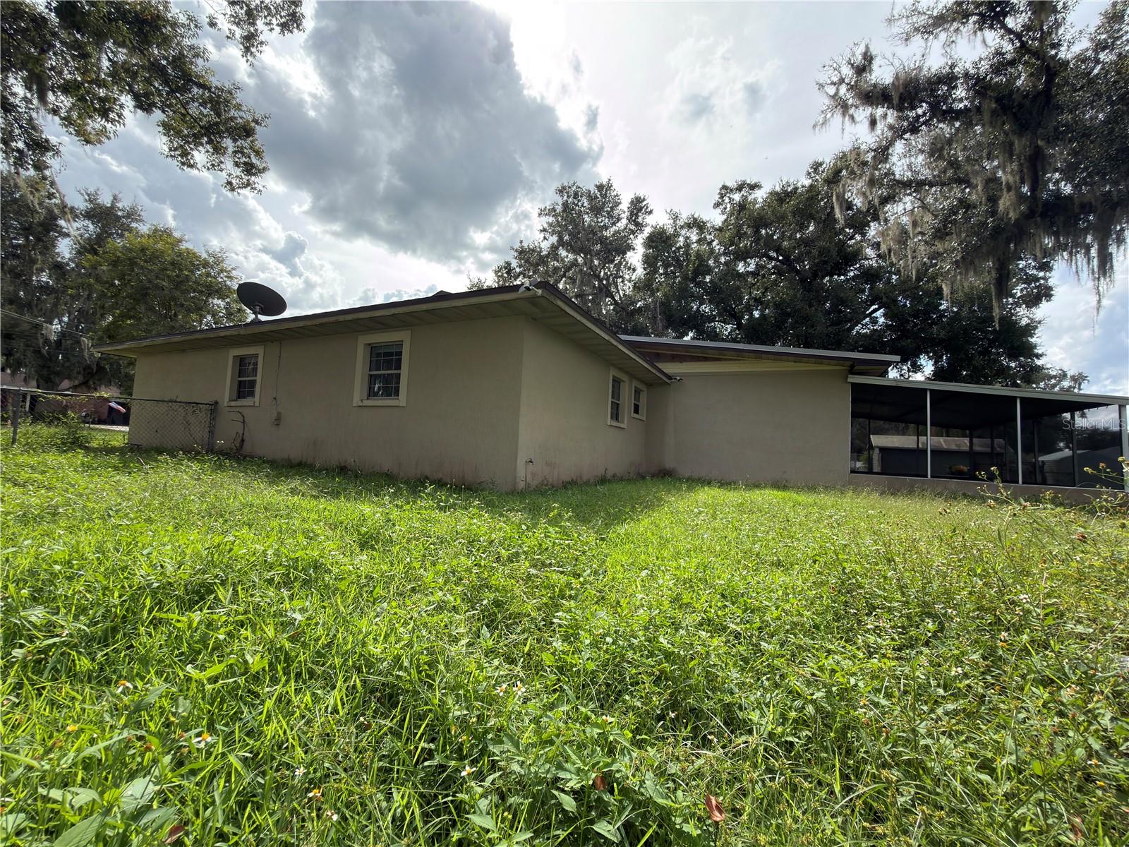 HACKLAKE - Residential