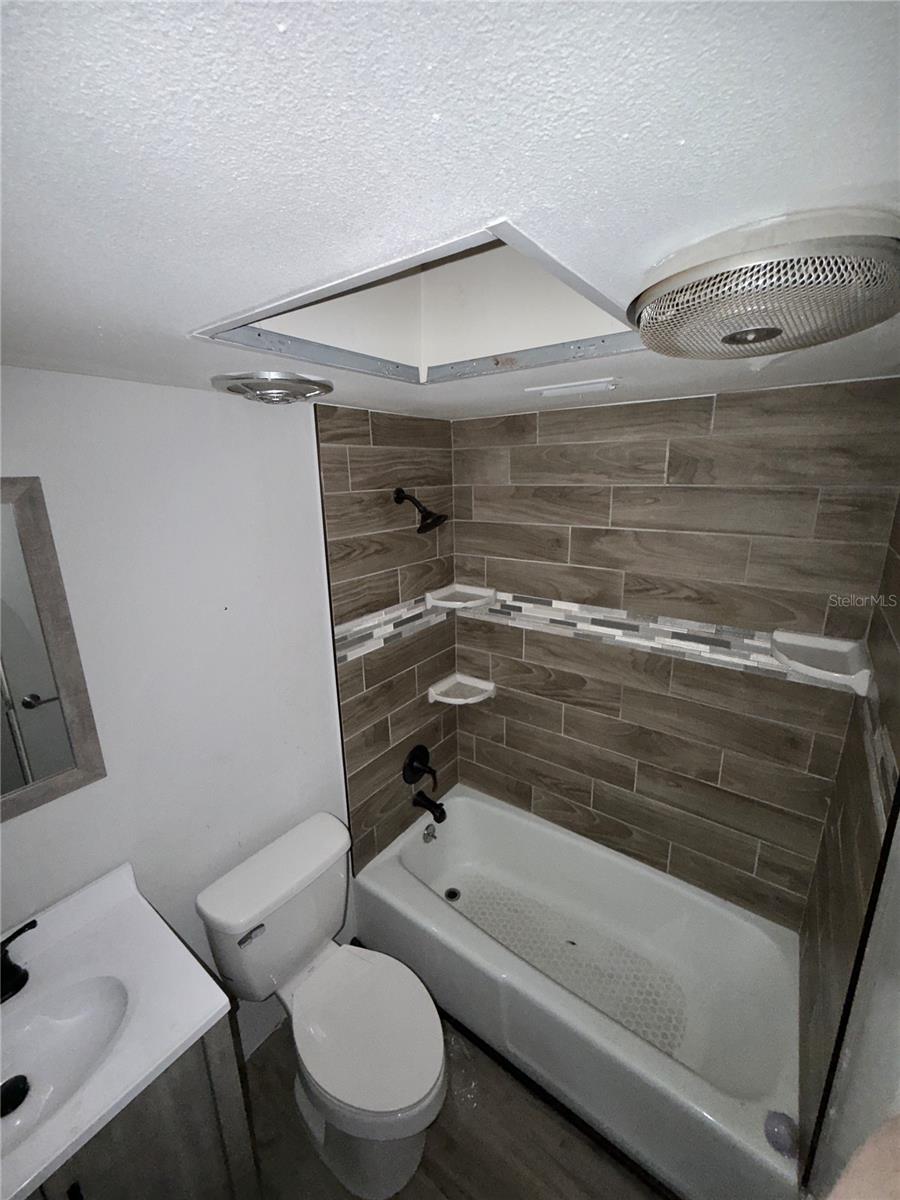 HACKLAKE - Residential