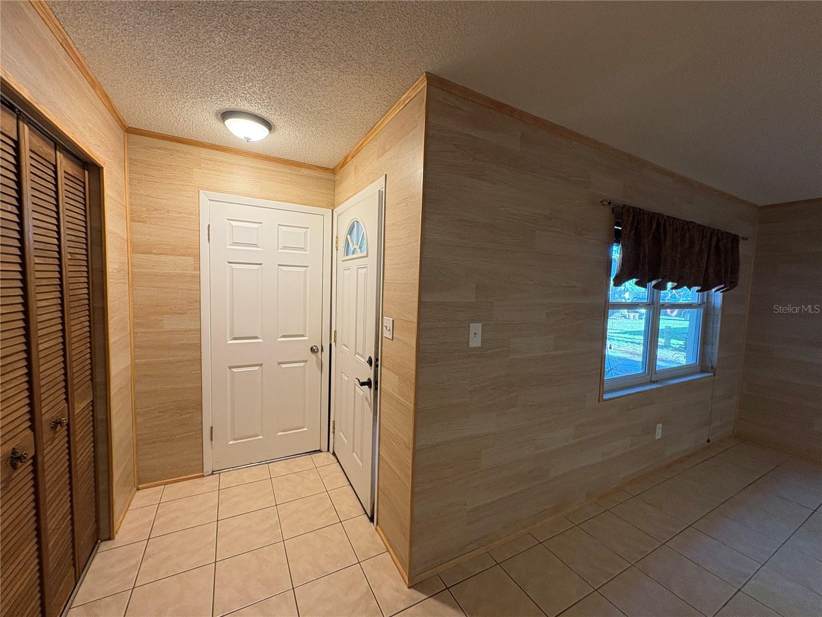3925 ALLAN PLACE