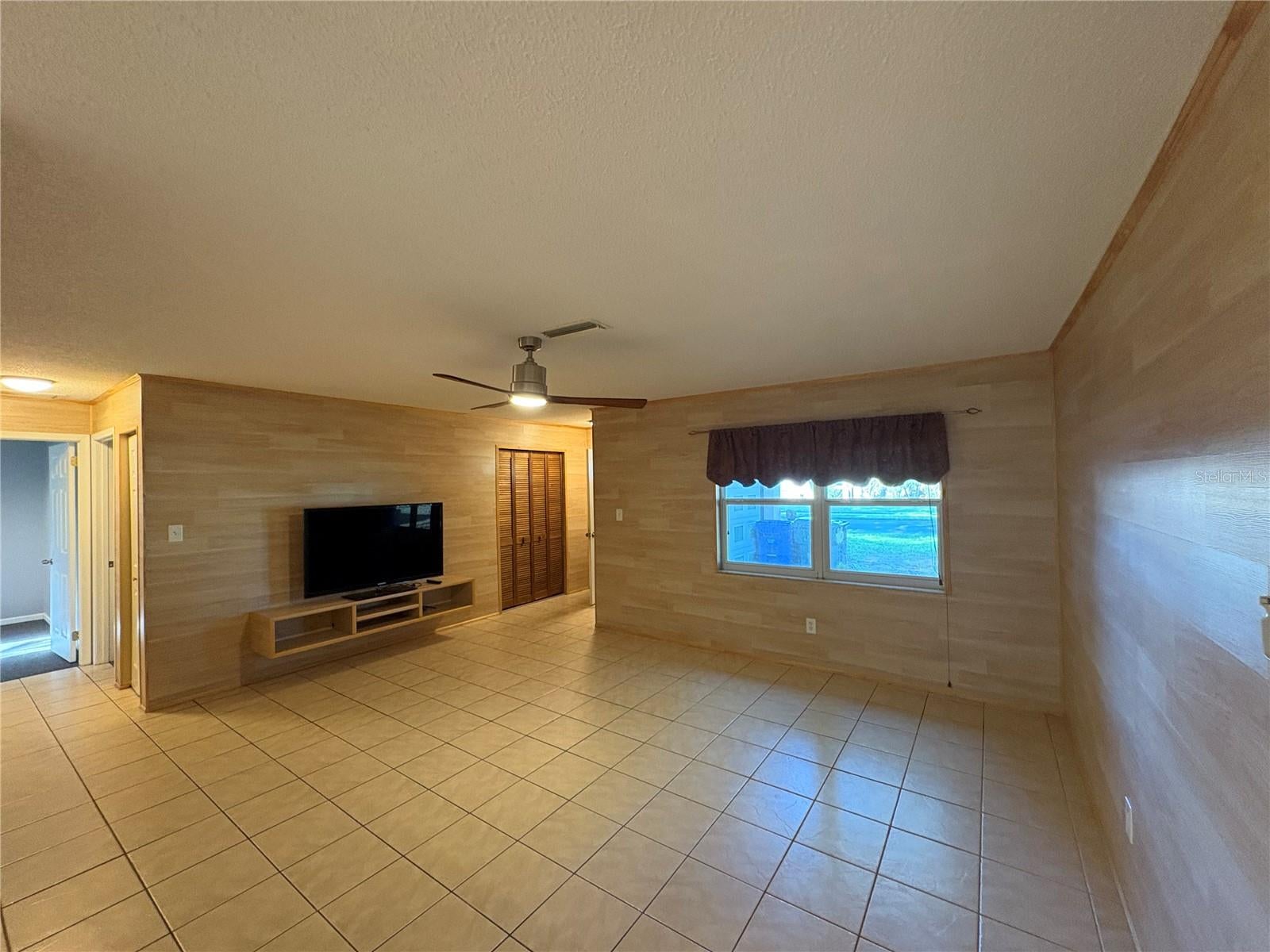 3925 ALLAN PLACE