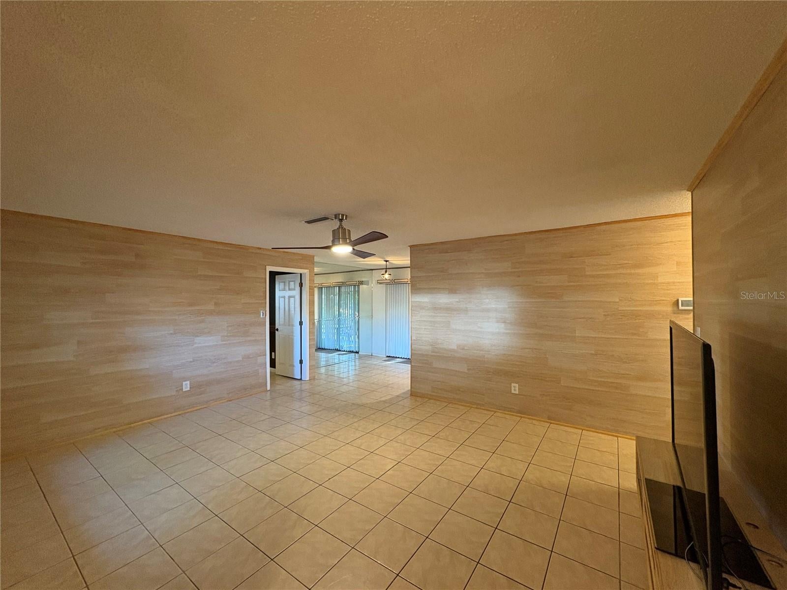 3925 ALLAN PLACE