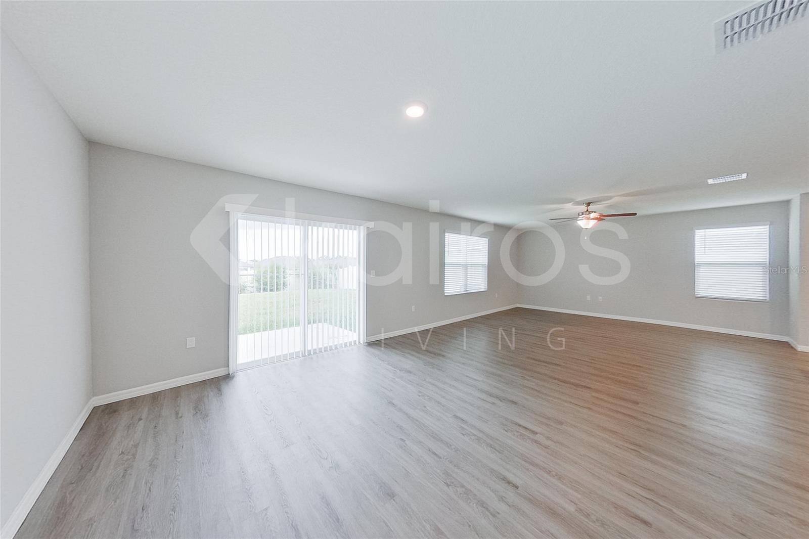 OCALA CROSSINGS - Residential Lease