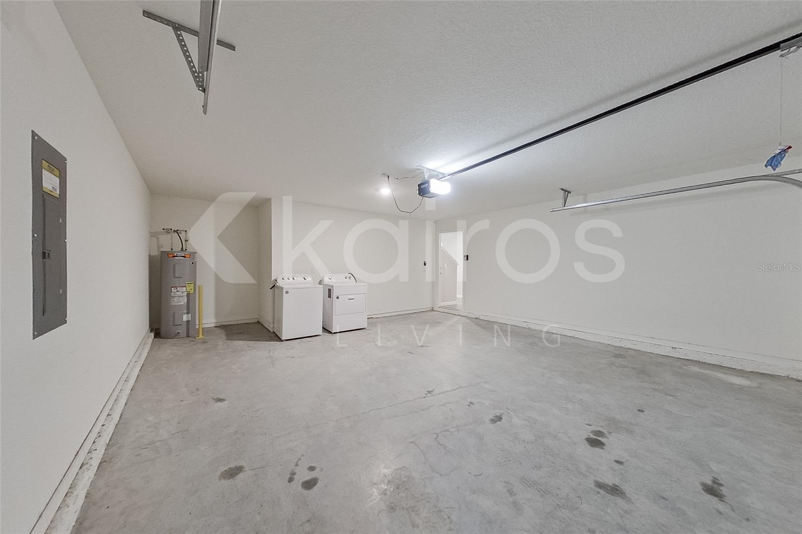 OCALA CROSSINGS - Residential Lease