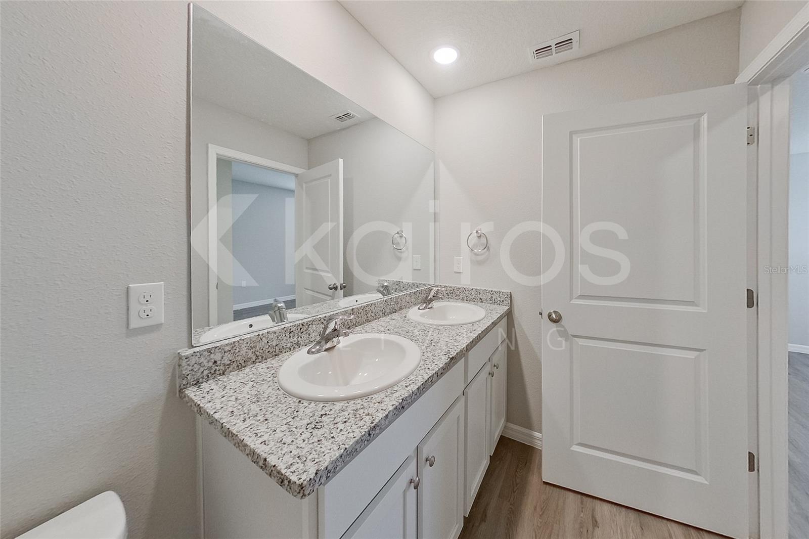 OCALA CROSSINGS - Residential Lease