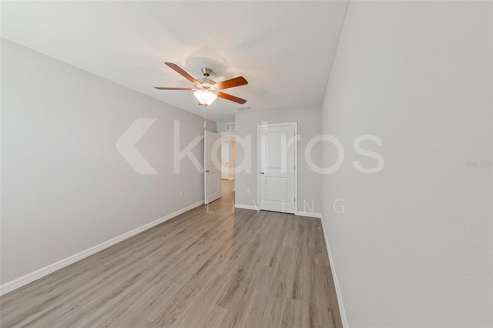OCALA CROSSINGS - Residential Lease