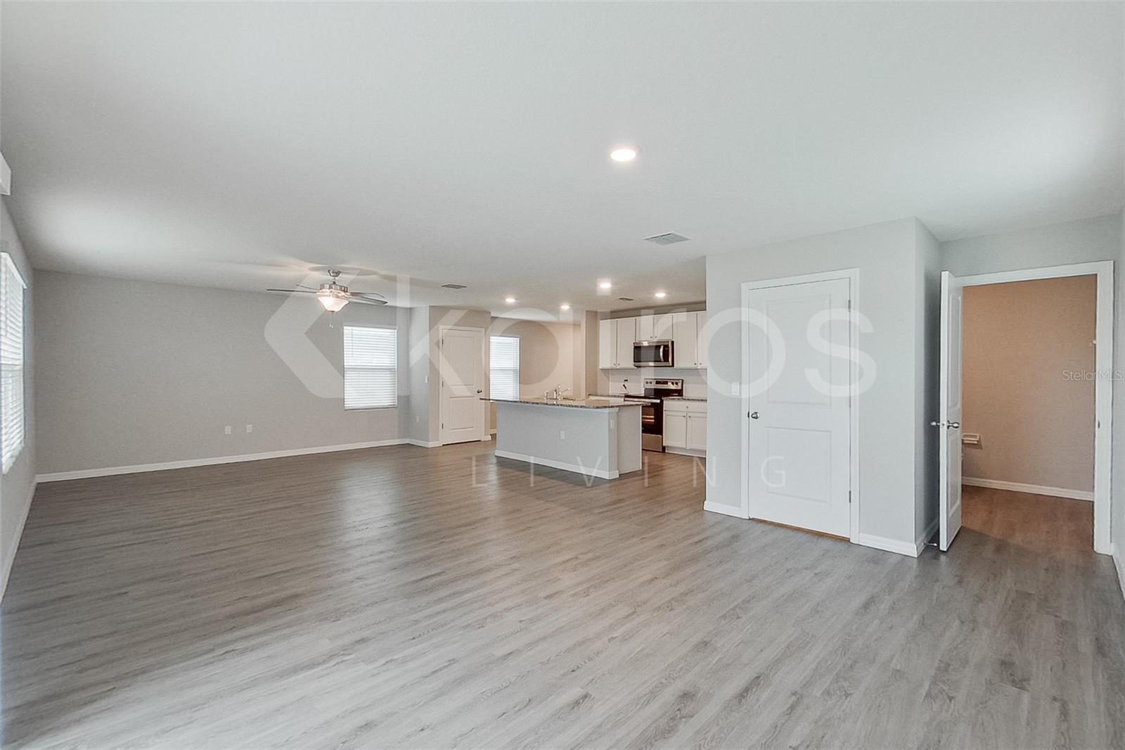 OCALA CROSSINGS - Residential Lease