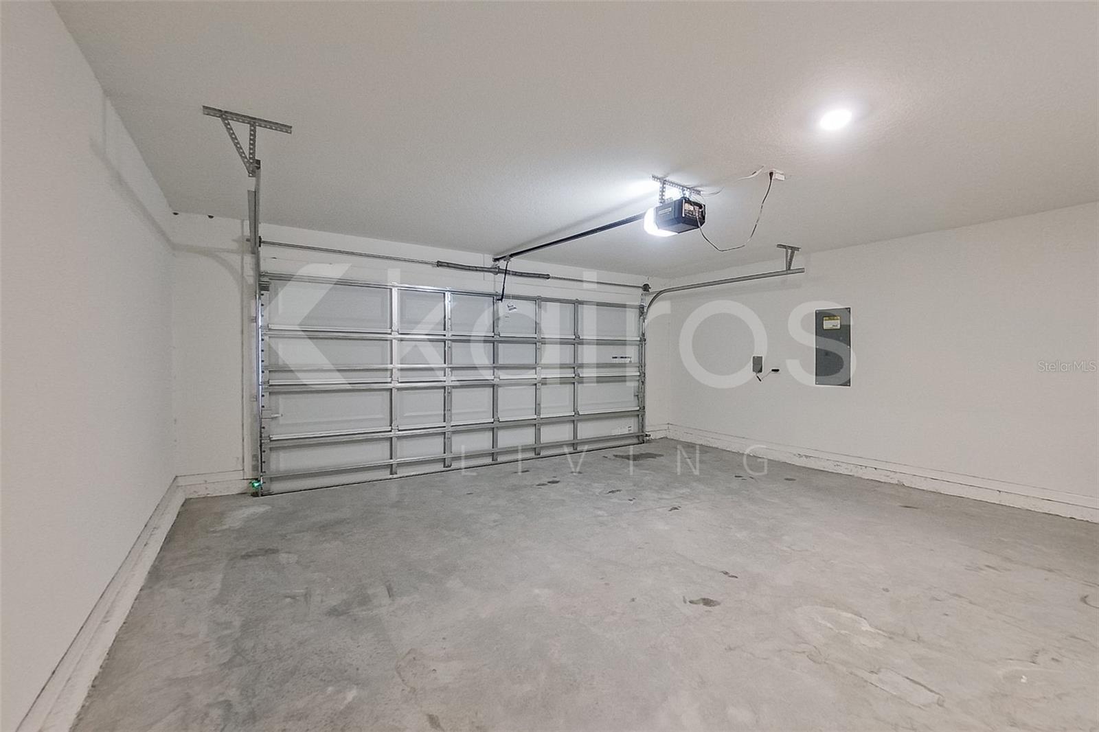 OCALA CROSSINGS - Residential Lease