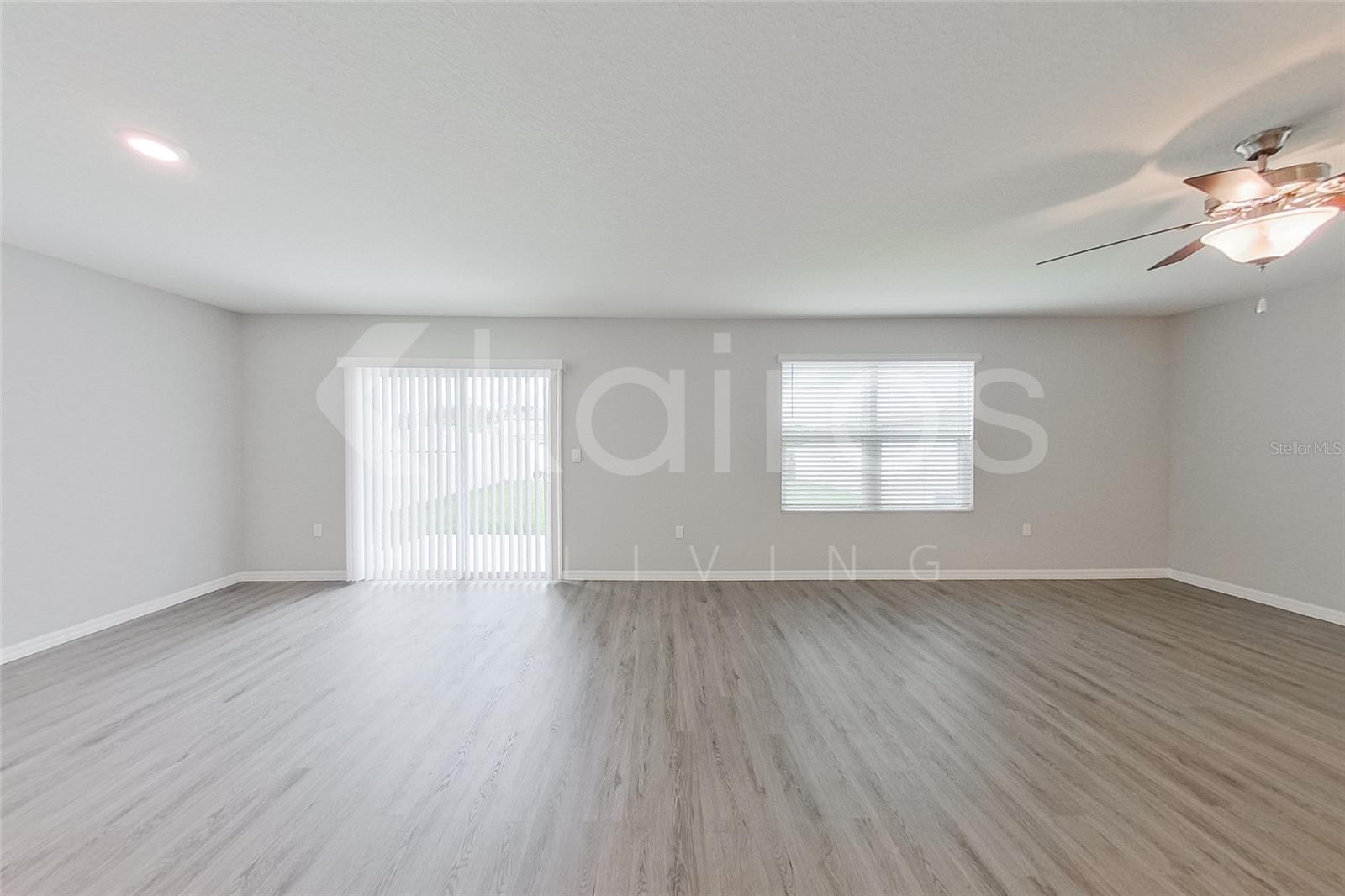 OCALA CROSSINGS - Residential Lease