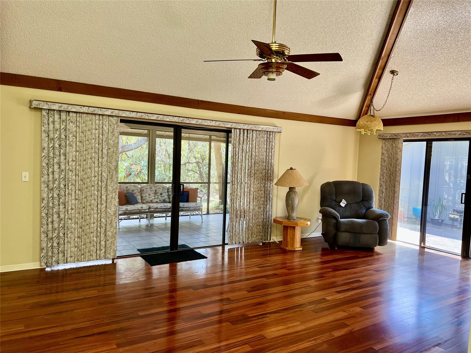 Brae Burn Unit 03 - Residential