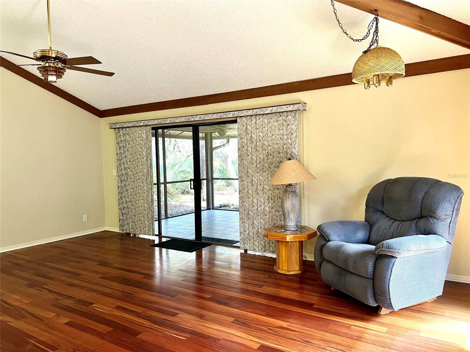 Brae Burn Unit 03 - Residential