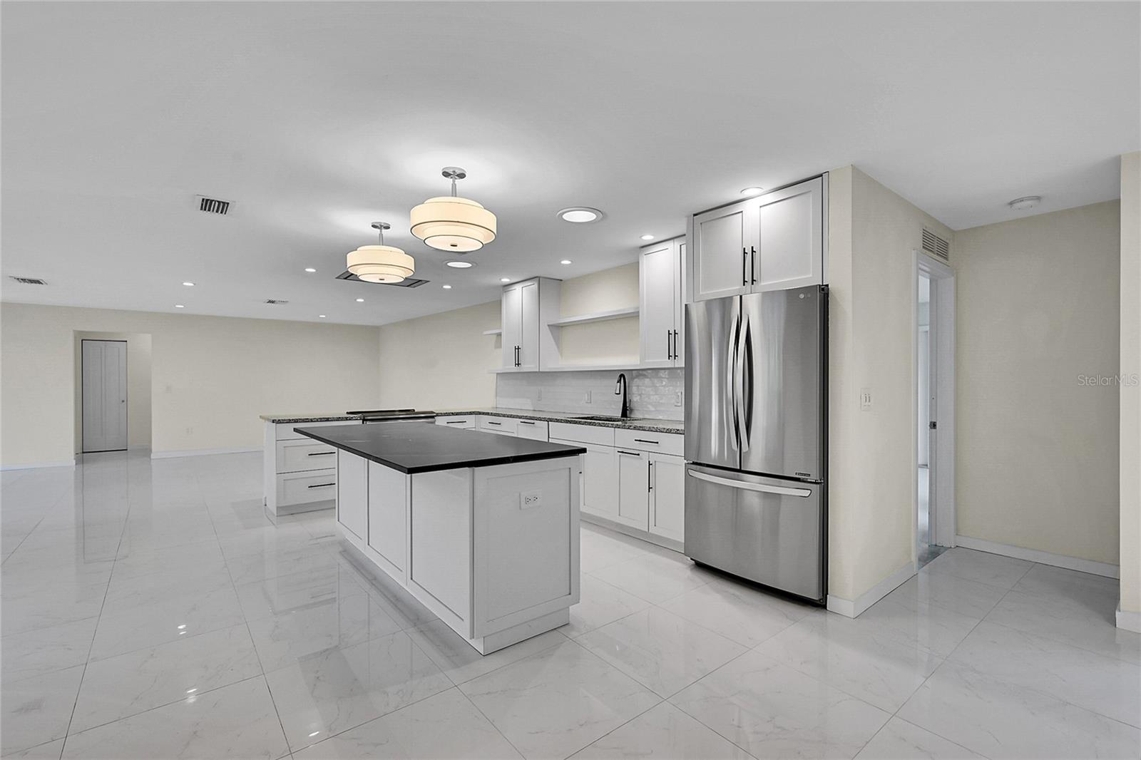 SOUTH GATE - Residential