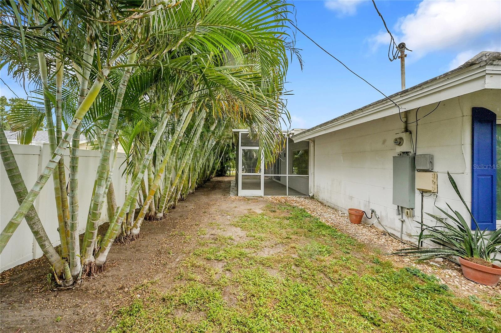 SOUTH GATE - Residential