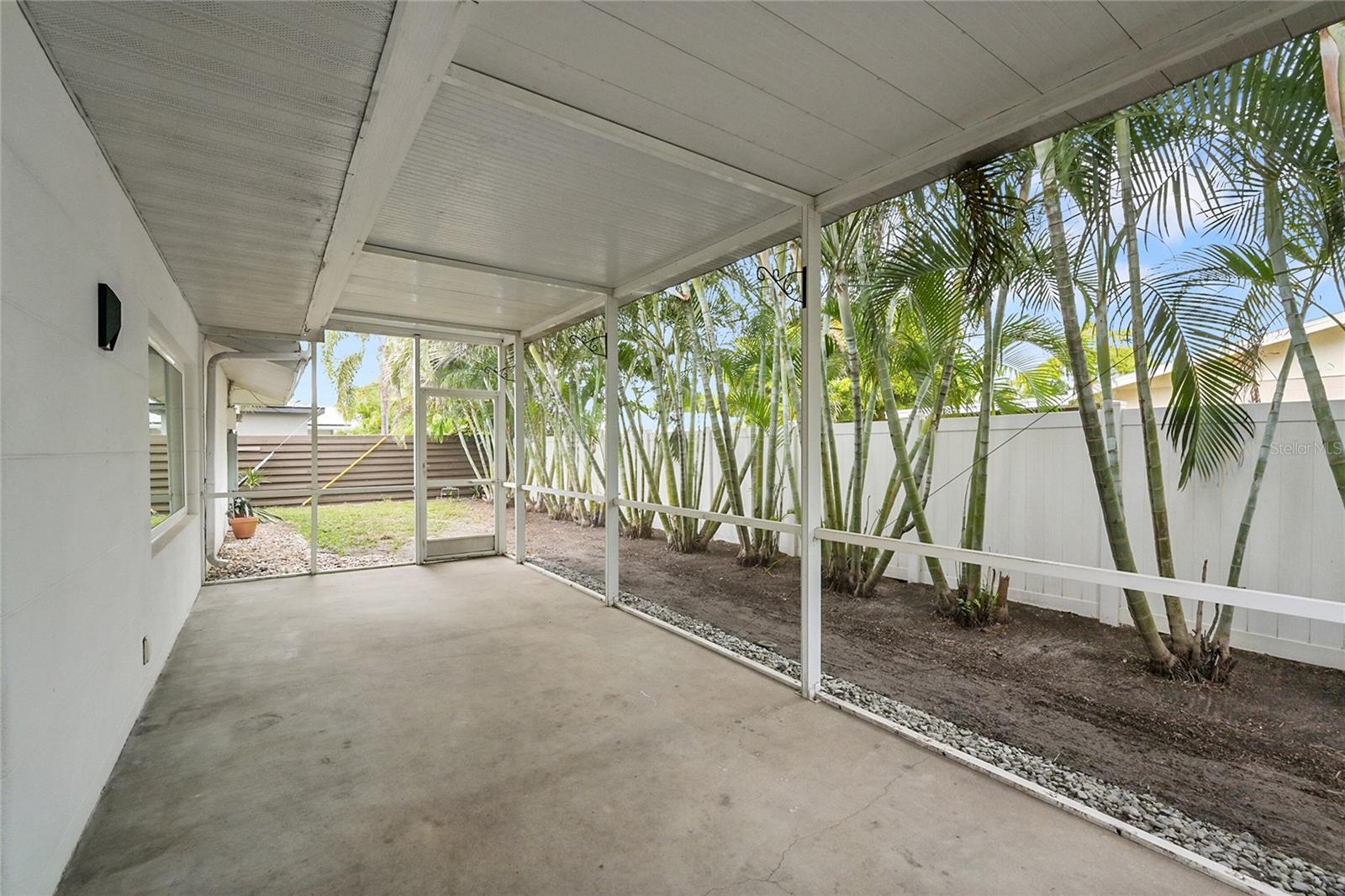 SOUTH GATE - Residential