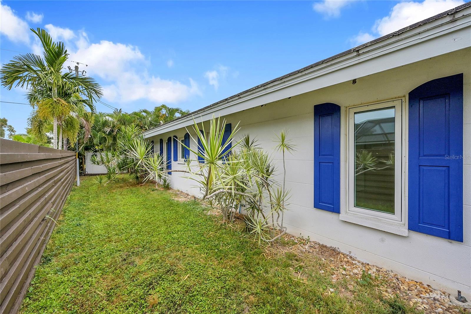 SOUTH GATE - Residential