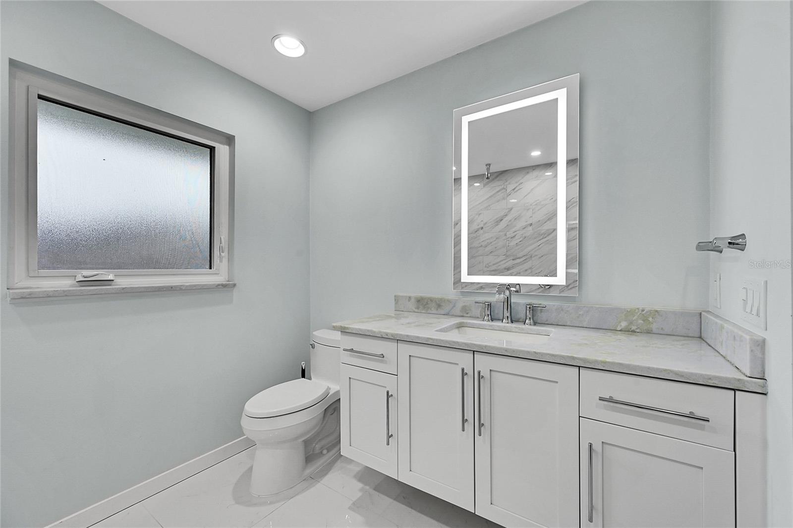 SOUTH GATE - Residential