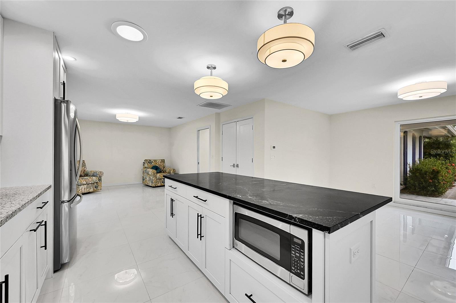 SOUTH GATE - Residential