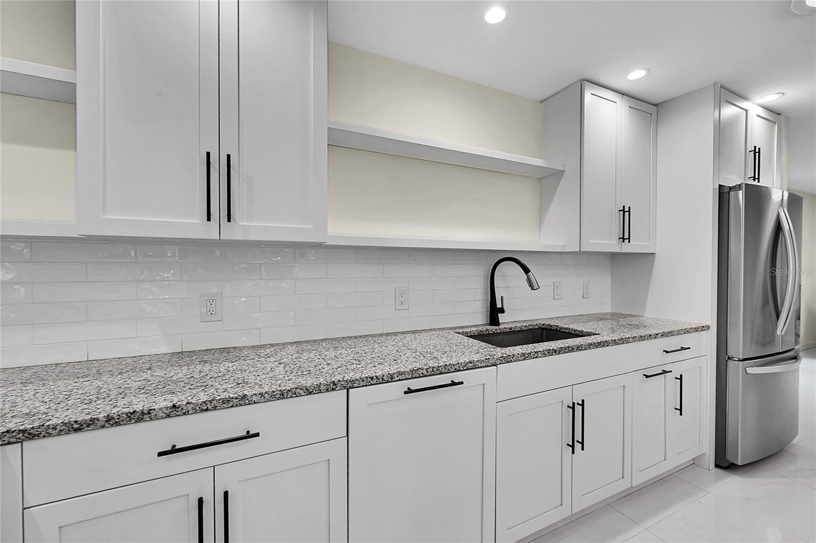 SOUTH GATE - Residential