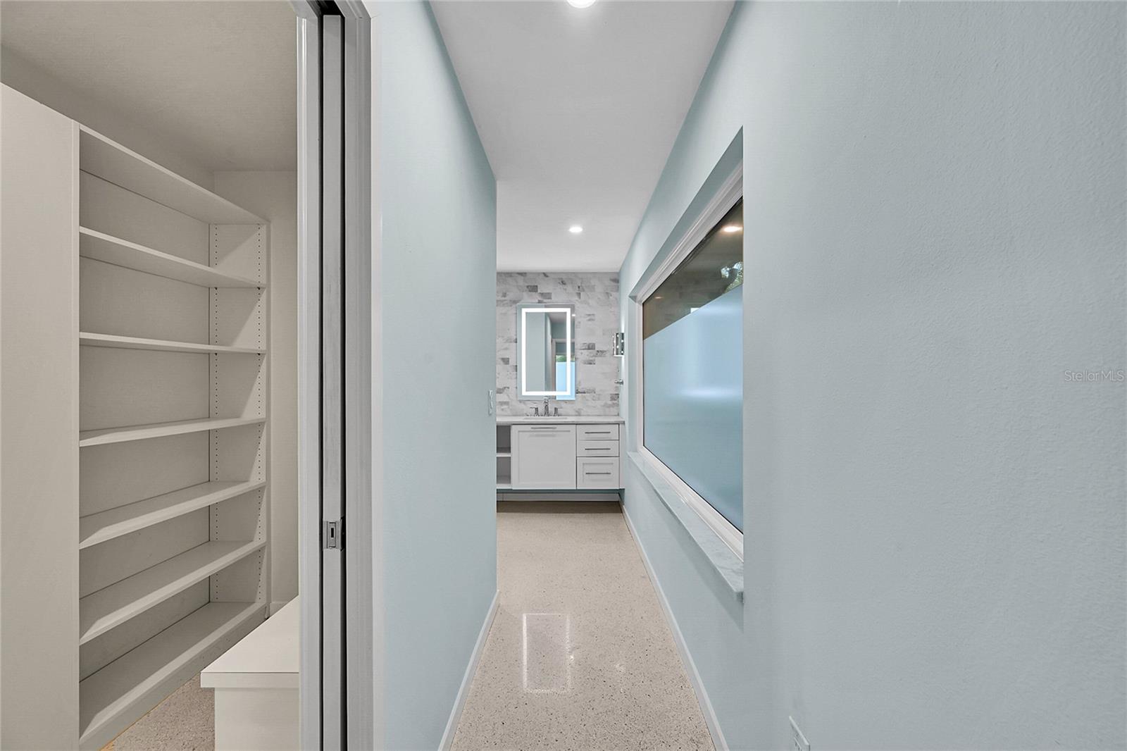 SOUTH GATE - Residential