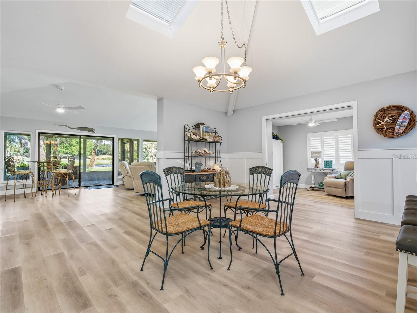 214 CANTERBURY CIRCLE