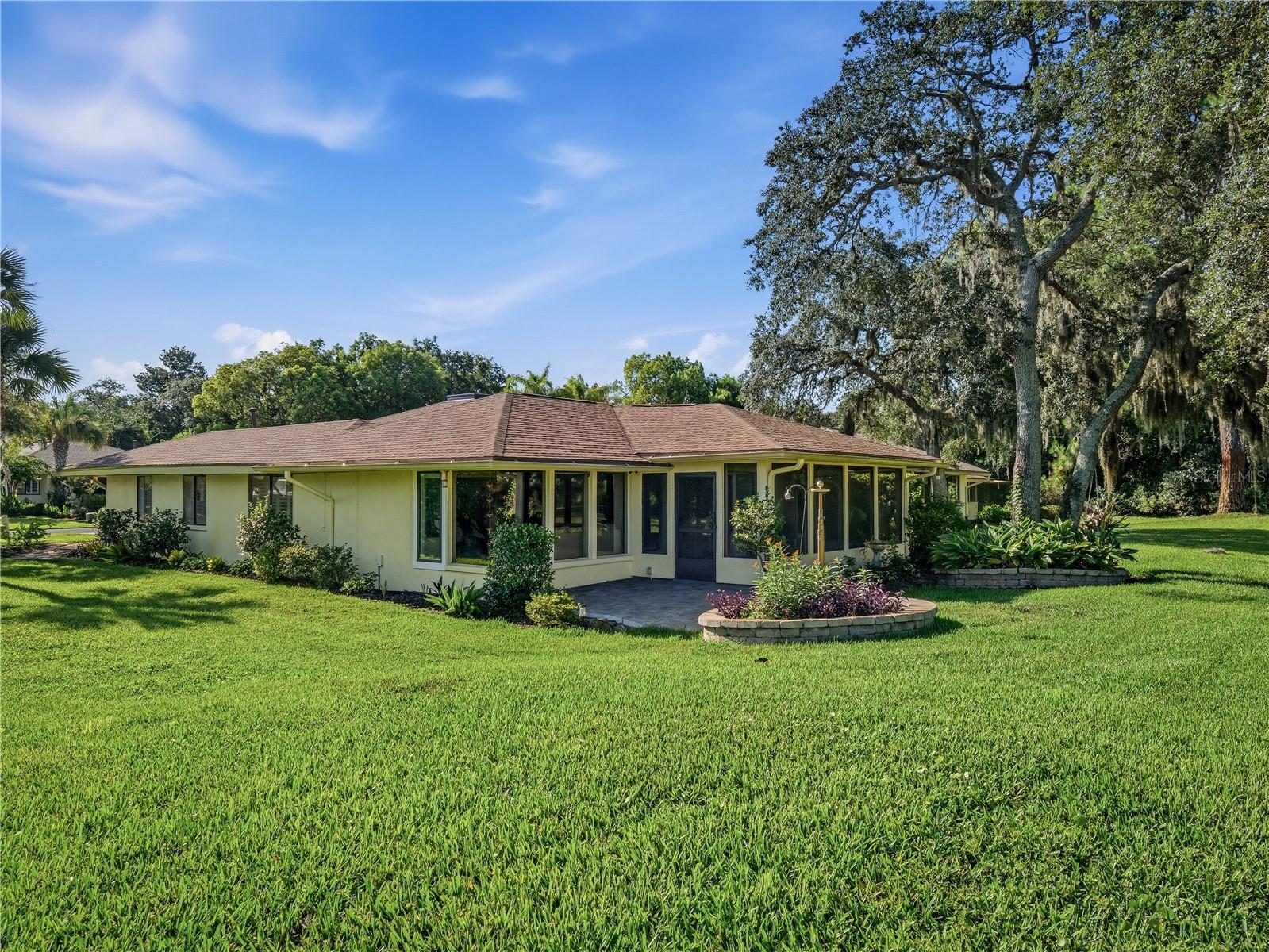214 CANTERBURY CIRCLE