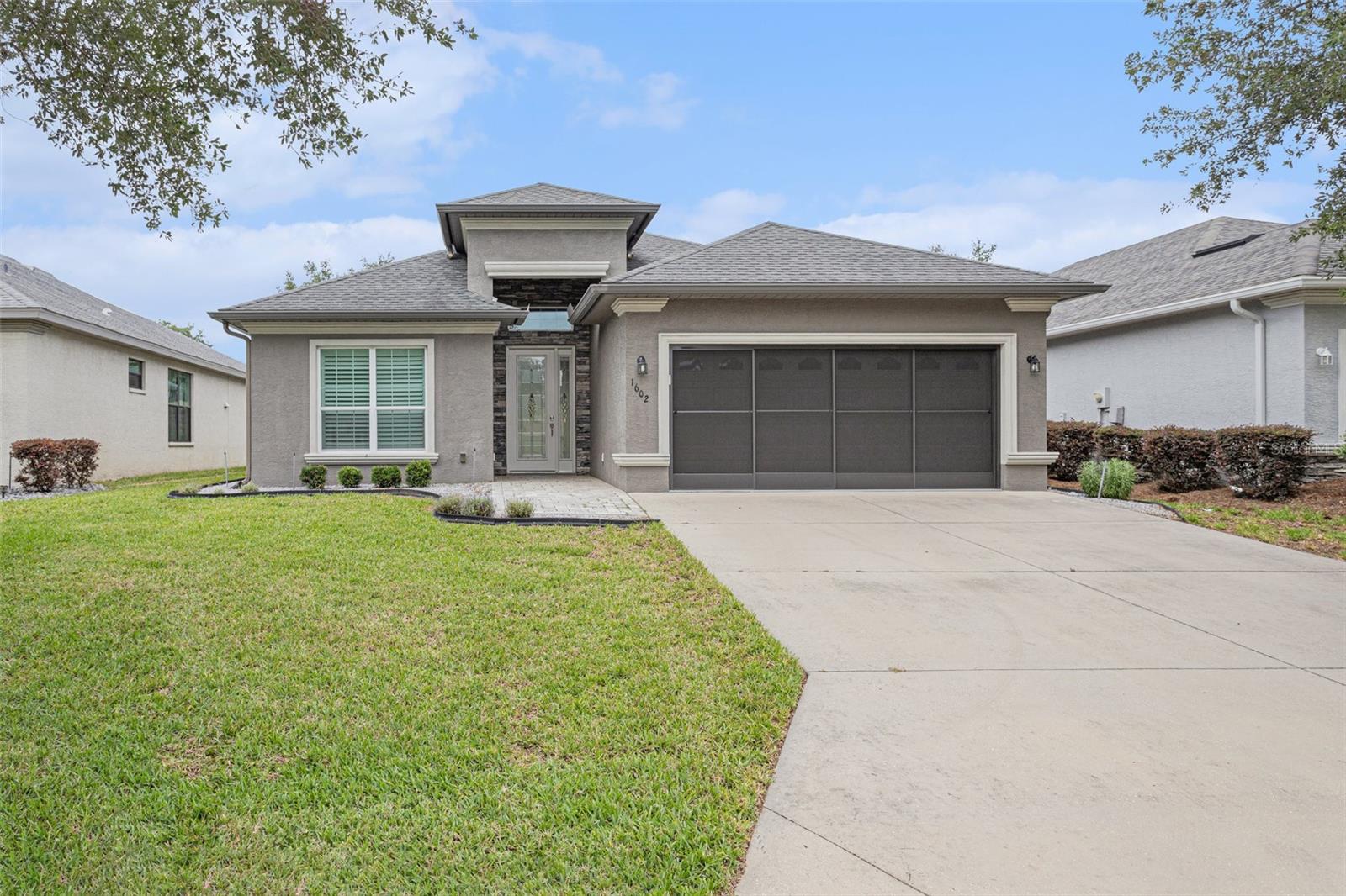 1602 W CAROLINE PATH