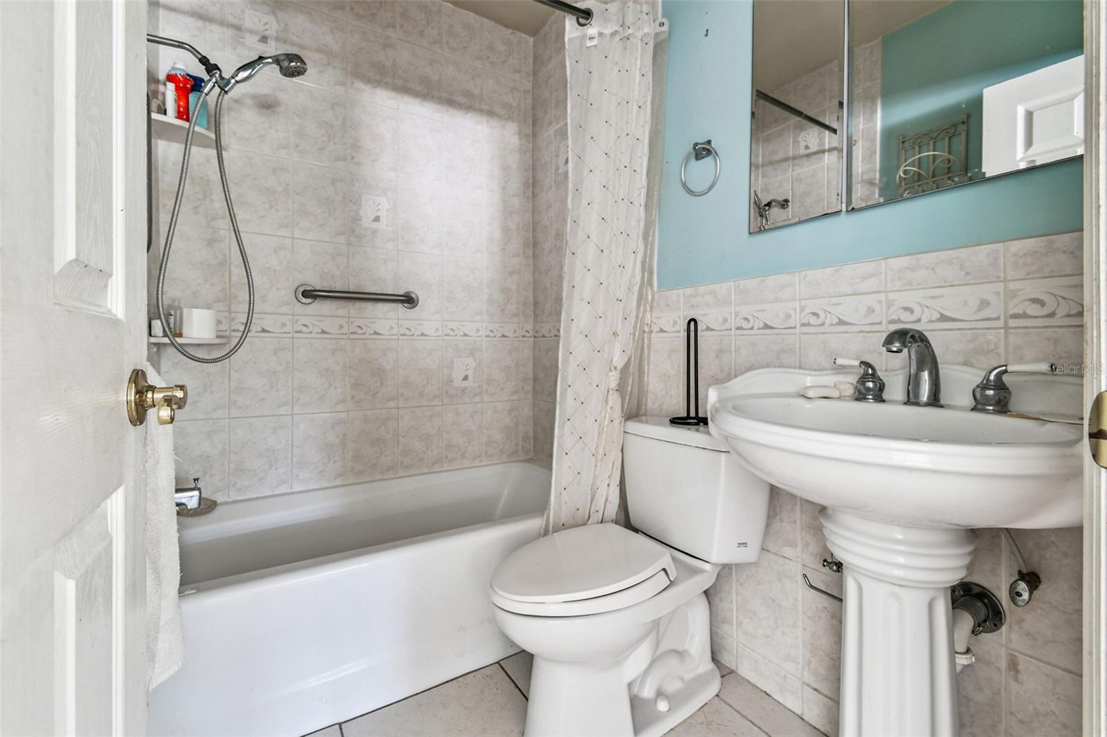 PASADENA ESTATES SEC H - Residential