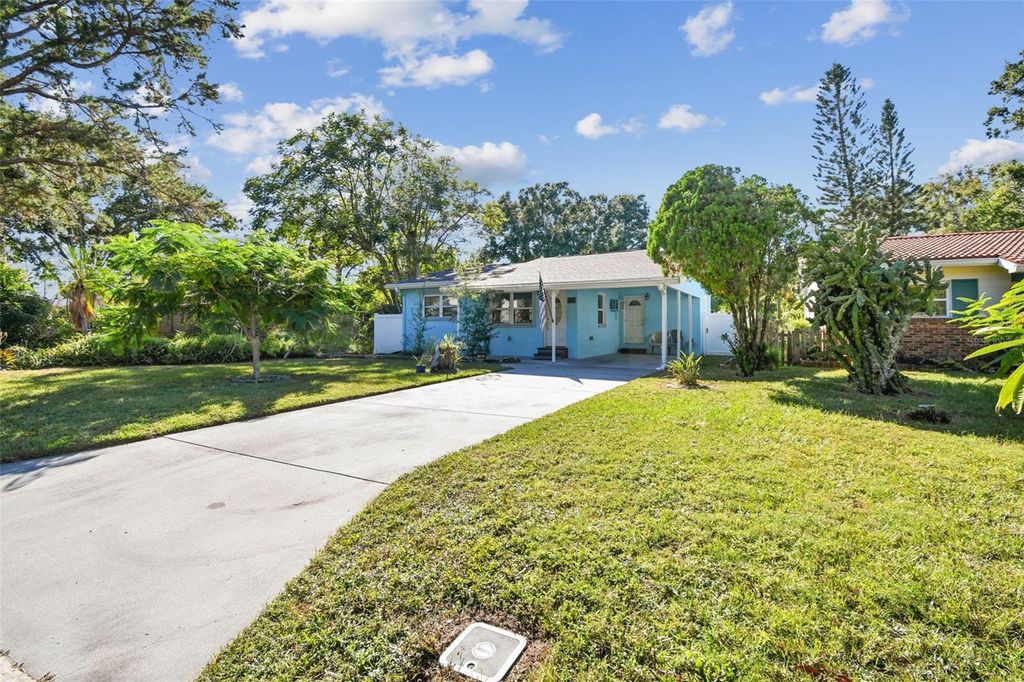 Photo of 1201 Freemont Street S, Gulfport, FL 33707 (MLS # TB8440970)