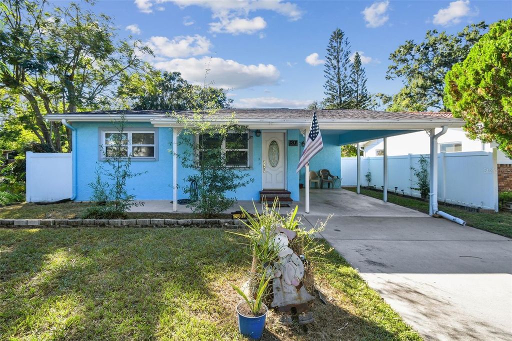 Photo of 1201 Freemont Street S, Gulfport, FL 33707 (MLS # TB8440970)