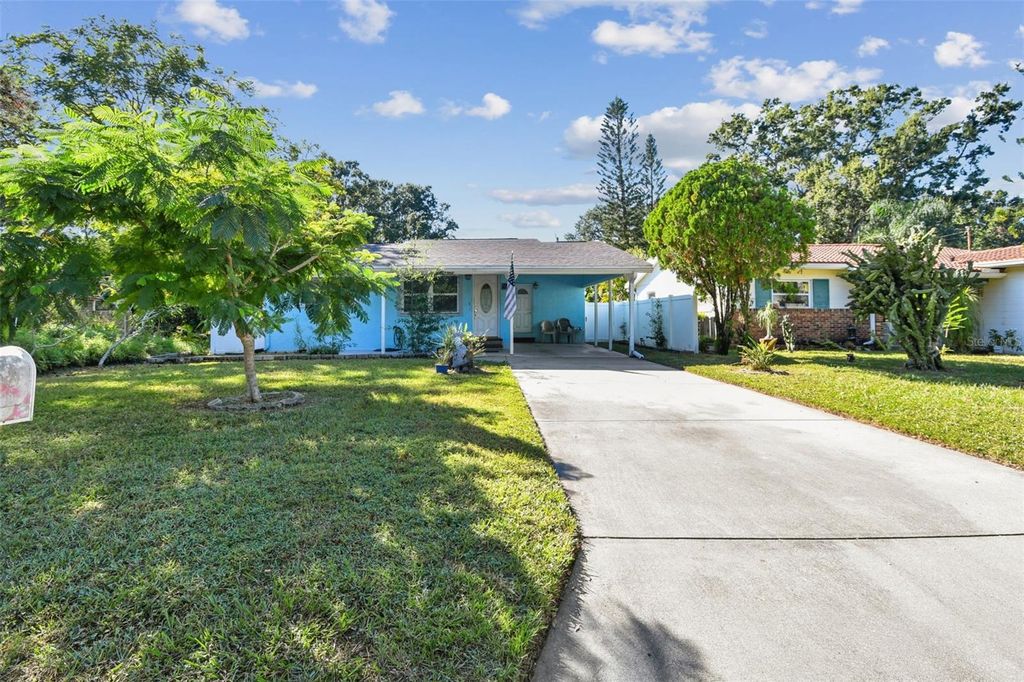 Photo of 1201 Freemont Street S, Gulfport, FL 33707 (MLS # TB8440970)