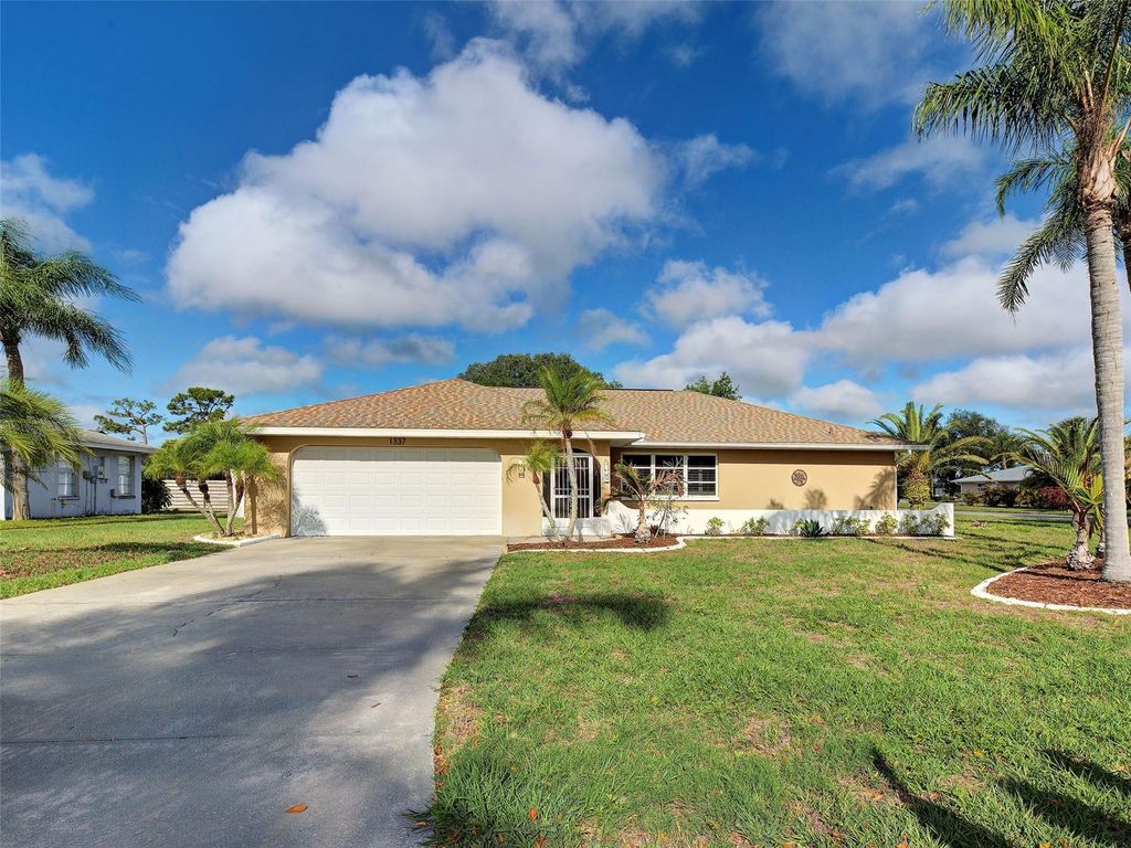 Photo of 1337 Whispering Lane, Venice, FL 34285 (MLS # N6143742)