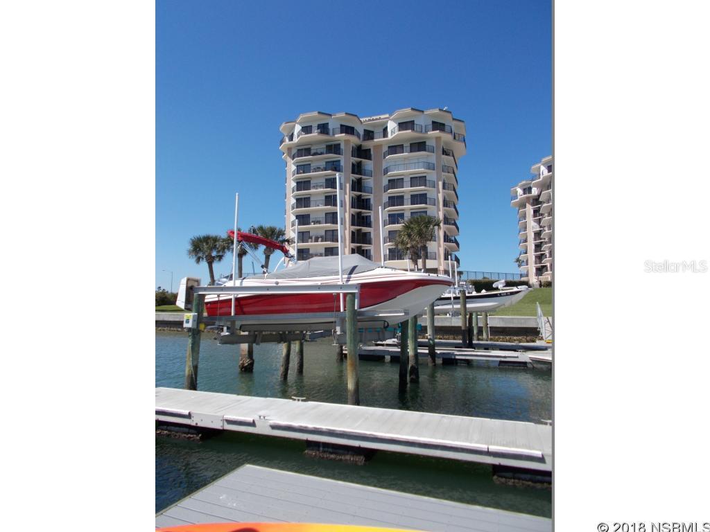 Diamond Head Point Condo - Residential