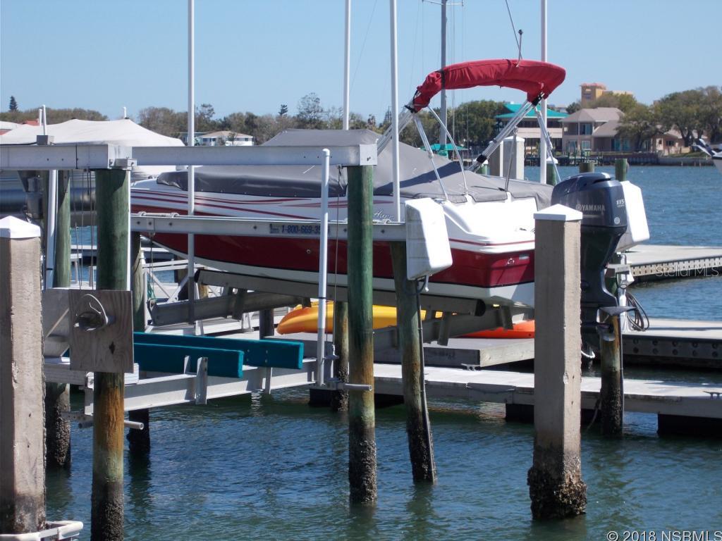 Diamond Head Point Condo - Residential
