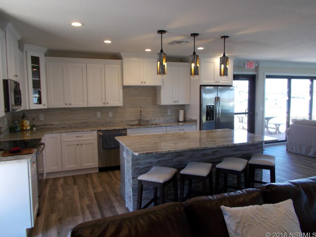 Diamond Head Point Condo - Residential