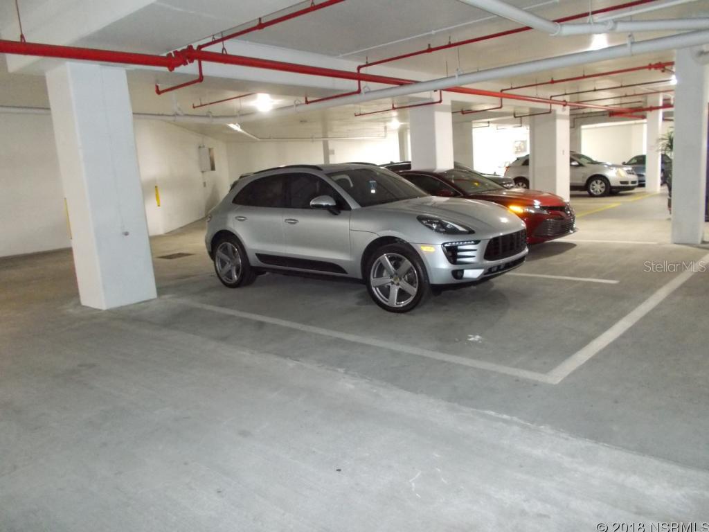 Diamond Head Point Condo - Residential