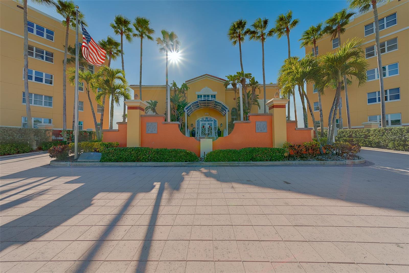 16450 GULF BOULEVARD 565