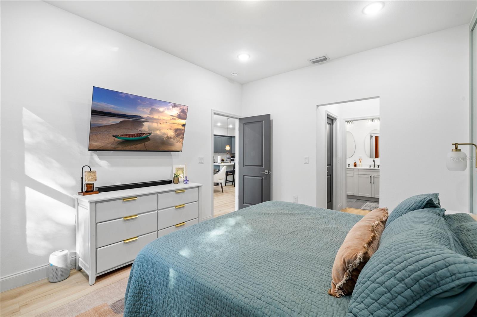 IDLEWILD ON THE HILLSBOROUGH - Residential