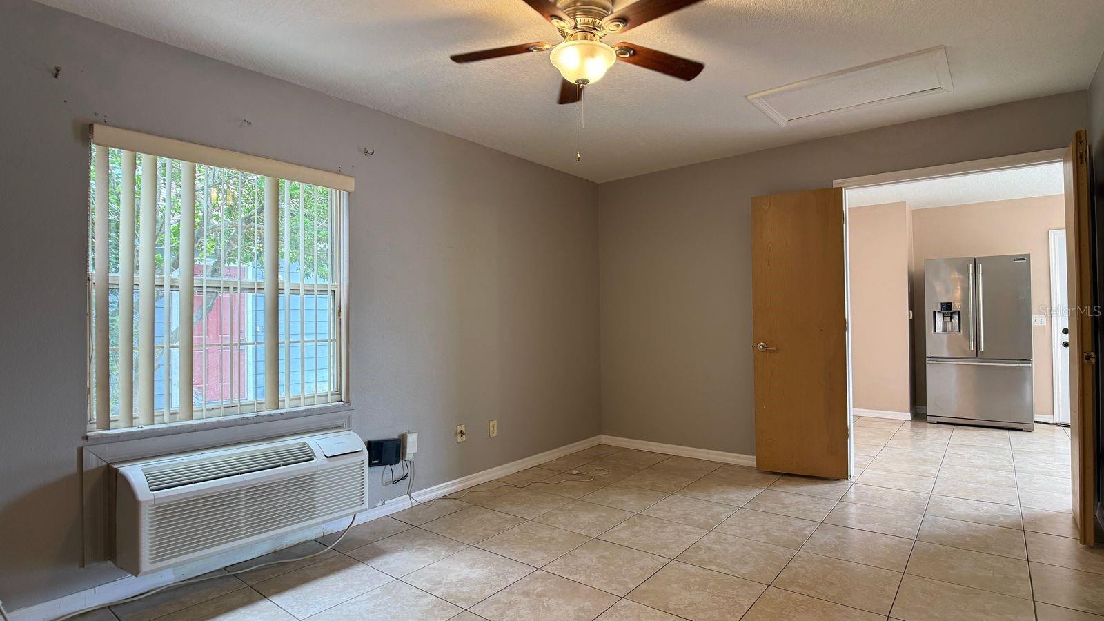 ISLAND CLUB WEST PH 02 - Residential Lease