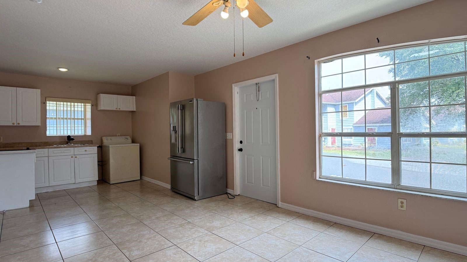 ISLAND CLUB WEST PH 02 - Residential Lease