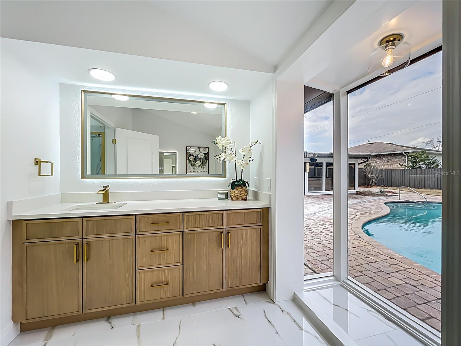 OAKLEIGH THIRD ADD - Residential