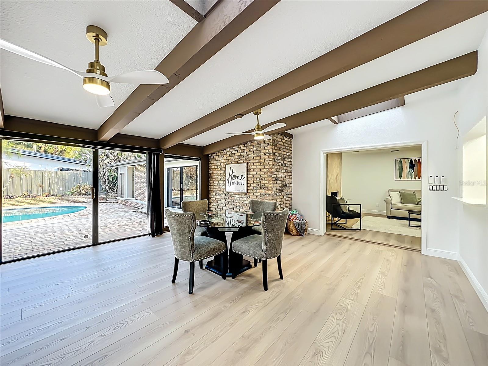 OAKLEIGH THIRD ADD - Residential