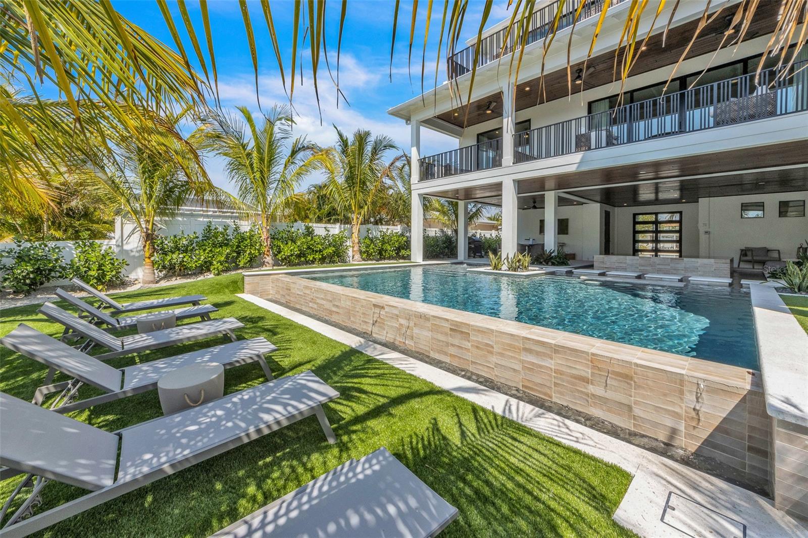BIMINI BAY ESTATES - Residential