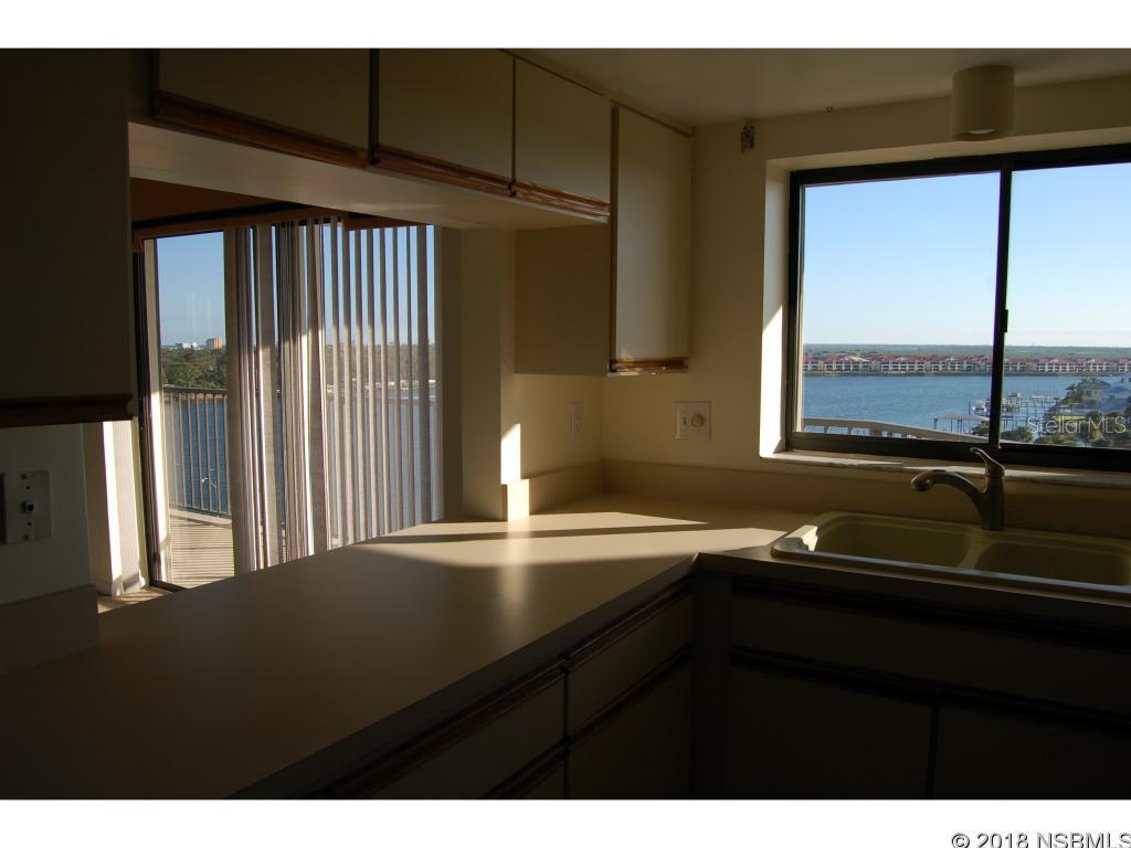 Diamond Head Point Condo - Residential